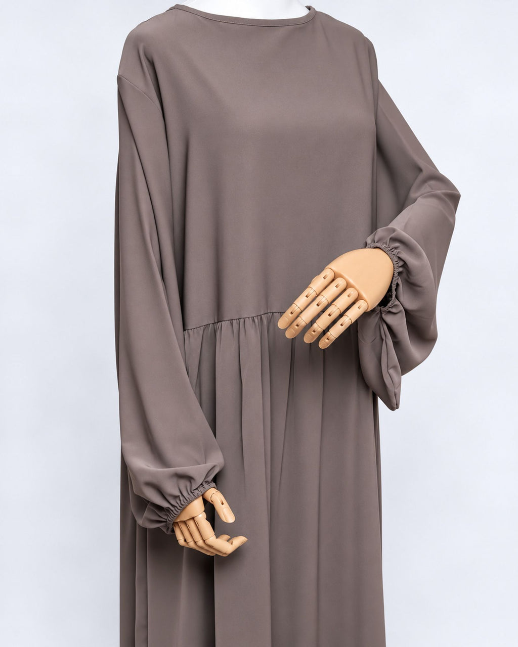 Abaya larga de seda de Medina