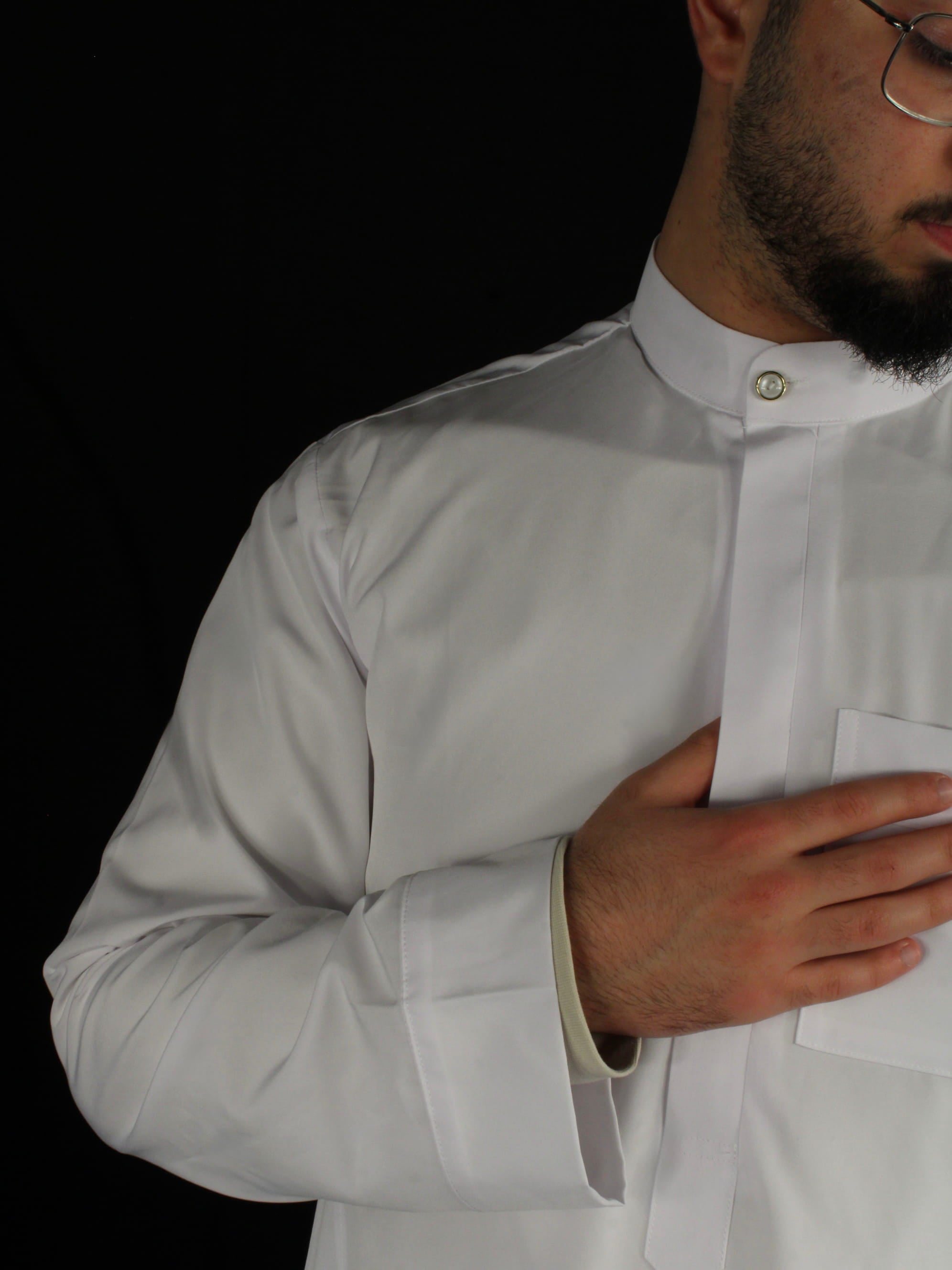 Saudi Thobe Abaya mit Zipper in weiß