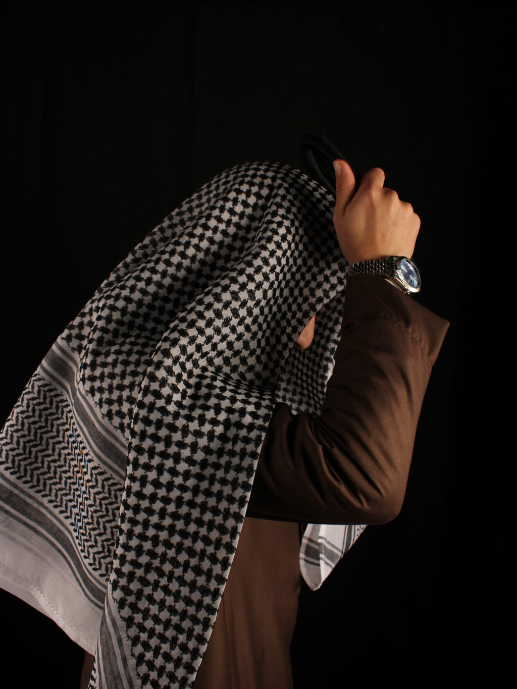 Ghuthra in Schwarz-Weiß