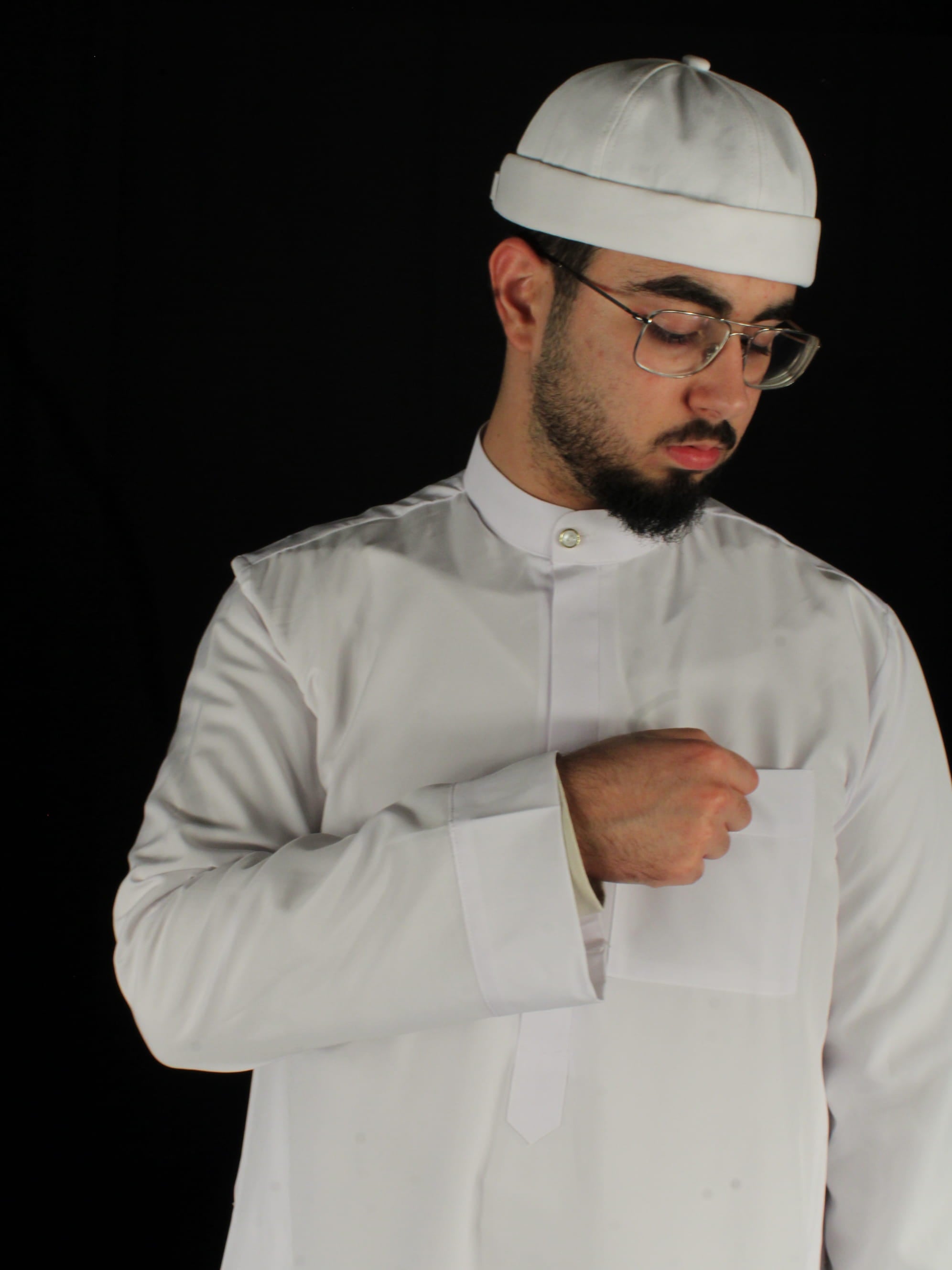 Saudi Thobe Abaya mit Zipper in weiß